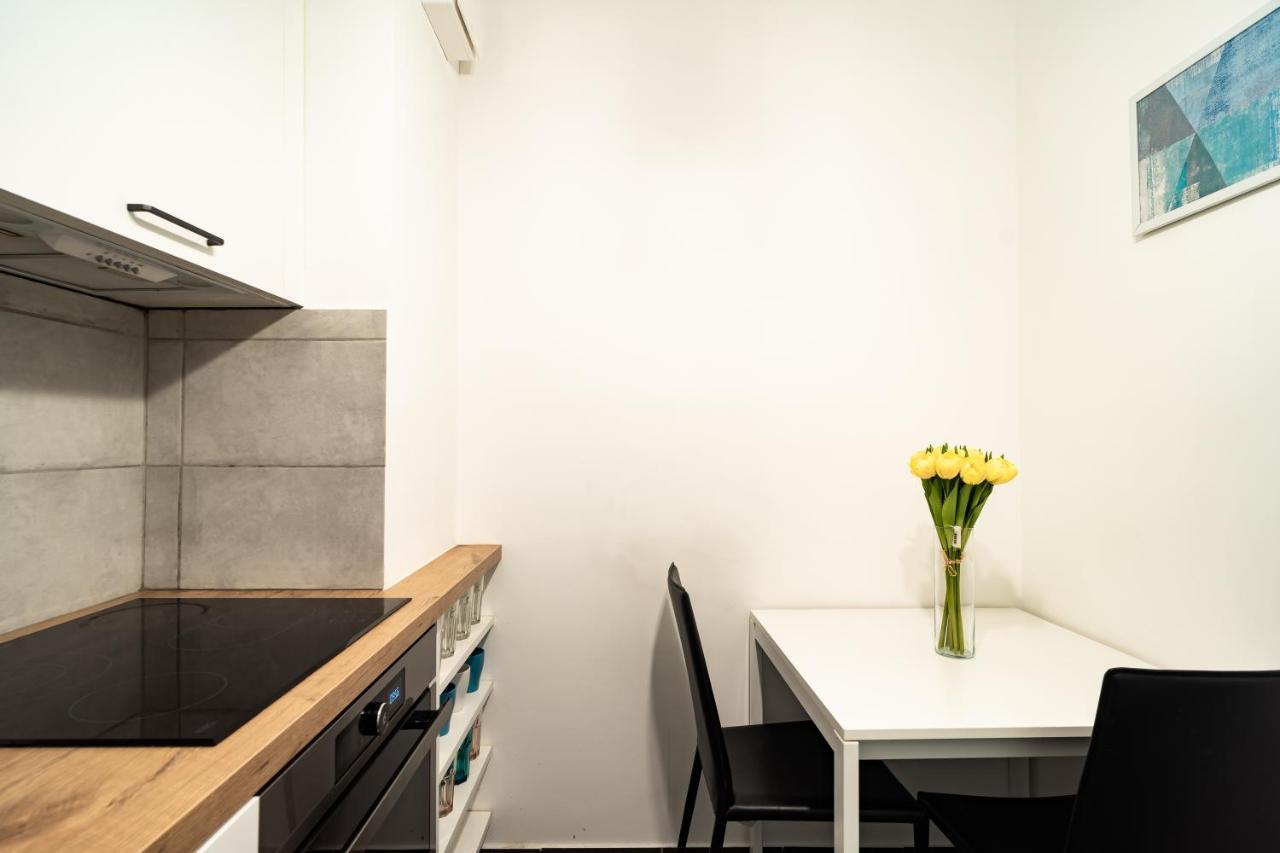 Vig Apartment - With Private Parking Budapest Exterior foto