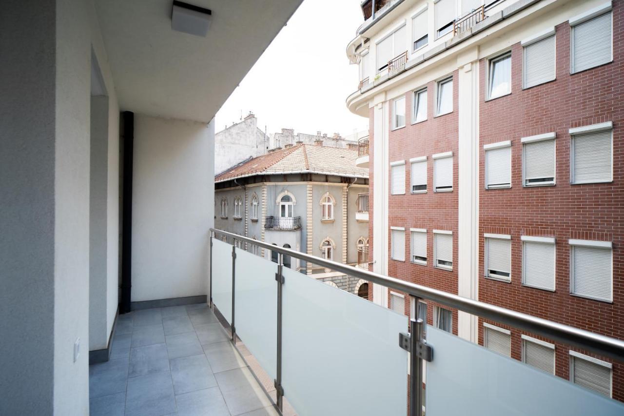 Vig Apartment - With Private Parking Budapest Exterior foto